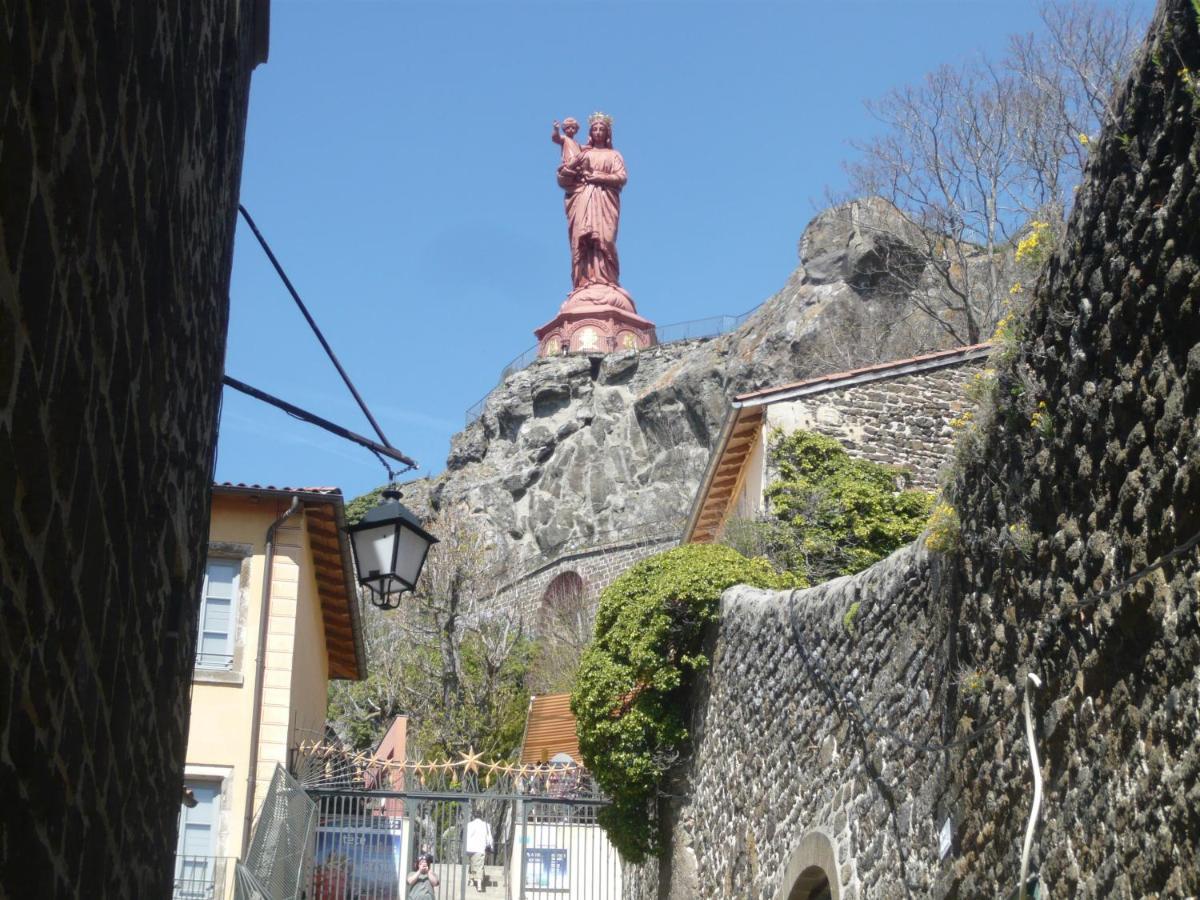 Le Petit St Clair Le Puy-en-Velay Exterior foto